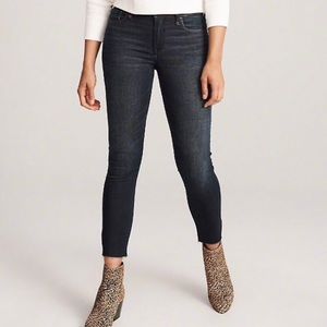 Dark Wash / Ankle Length A&F Jeans